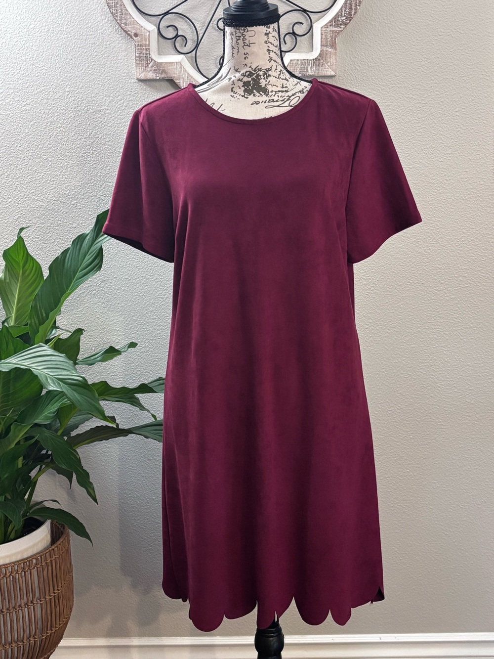 Lulu's Burgundy Scallop Hem Short Sleeve Mini Dress